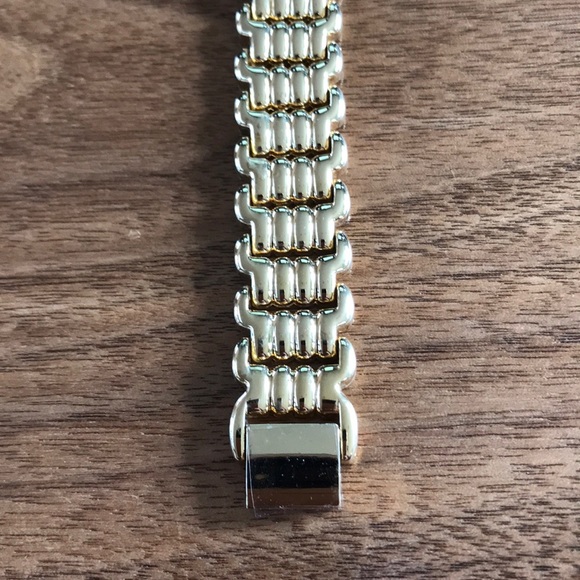 New Elizabeth Taylor Watch main image 8